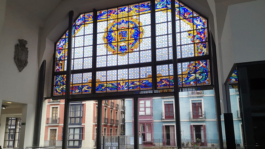 Interior Mercado de la Ribera