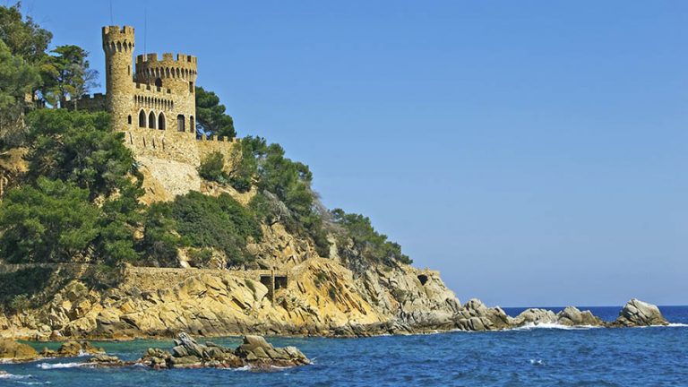 Costa Brava, unspoilt coves and fishing villages