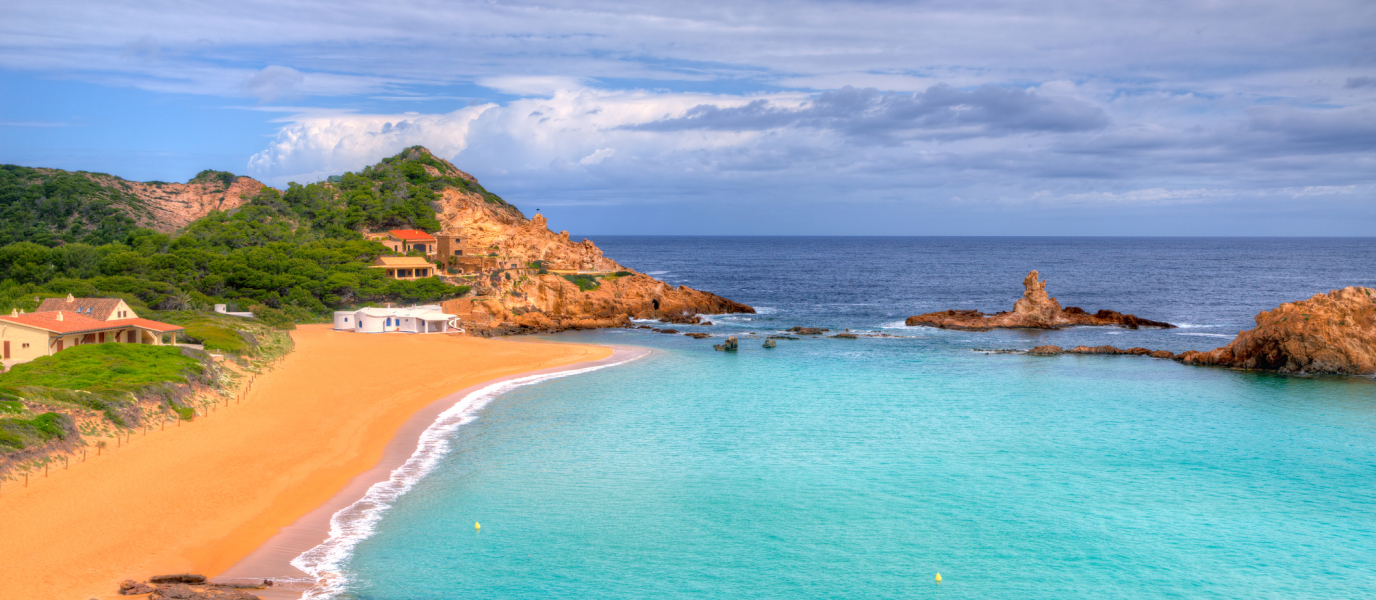 Cala pregonda, a red paradise in northern Minorca