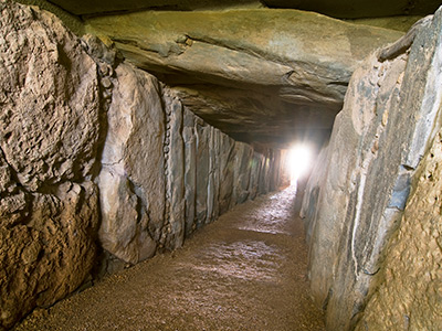 Interior del Dolmen de Soto