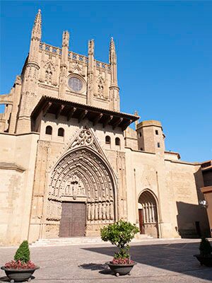 Fachada de la Catedral de Huesca