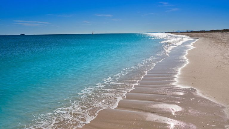 playa-de-pinedo-el-arenal-perfecto-para-todos-en-valencia