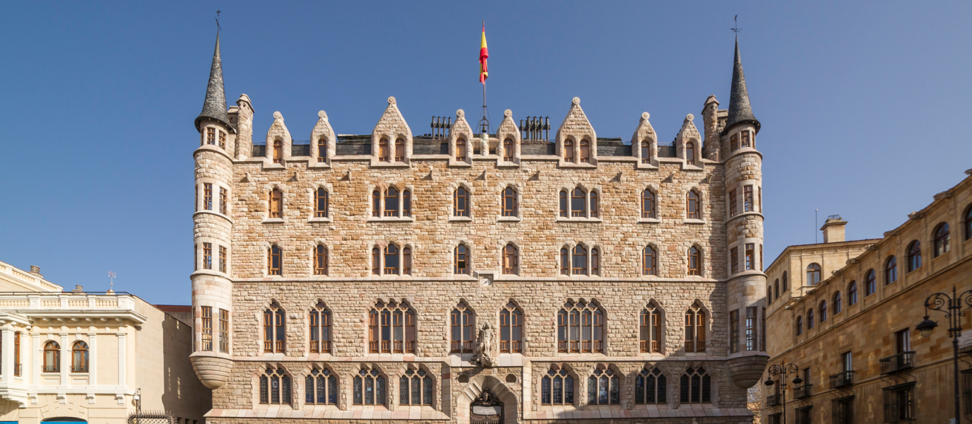 Casa Botines, el capricho de Gaudí en León