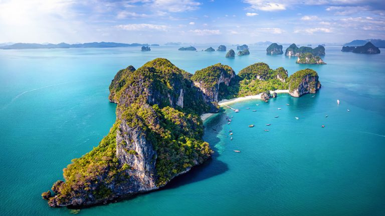 Krabi, Thailand's province with vertical islands. - Barceló Experiences