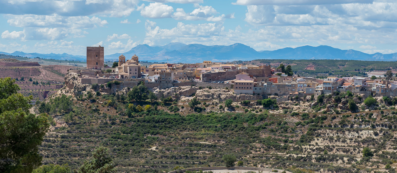 Aledo, el iluminado pueblo medieval