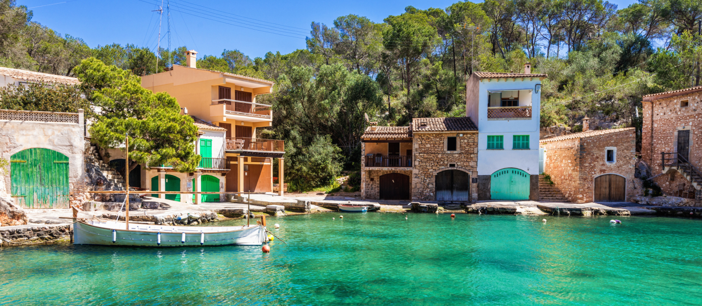 Cala Figuera, un bonito entrante de mar junto a Formentor