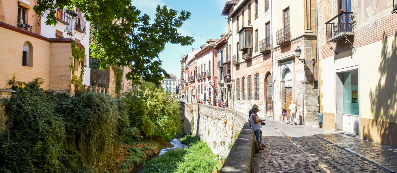 Carrera del Darro, la vía más célebre de Granada