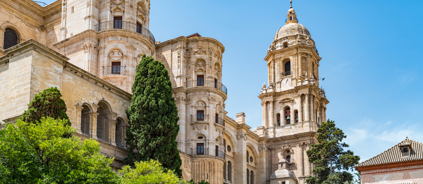 La catedral de Málaga, una edificación “manquita” que preside el centro histórico