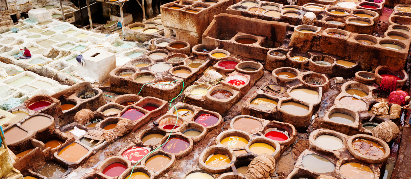 La tannerie Chouwara : une ruche millénaire faite de couleurs et d’odeurs