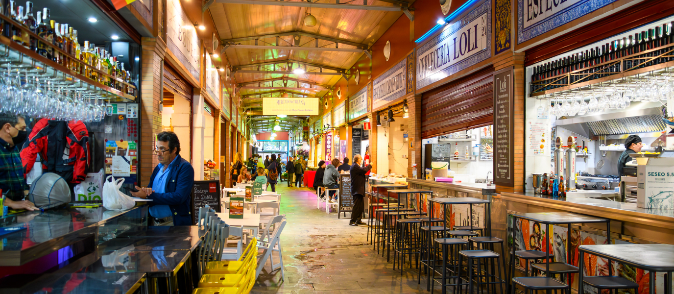 El Mercado de Triana, delicias y flamenco al otro lado del Guadalquivir