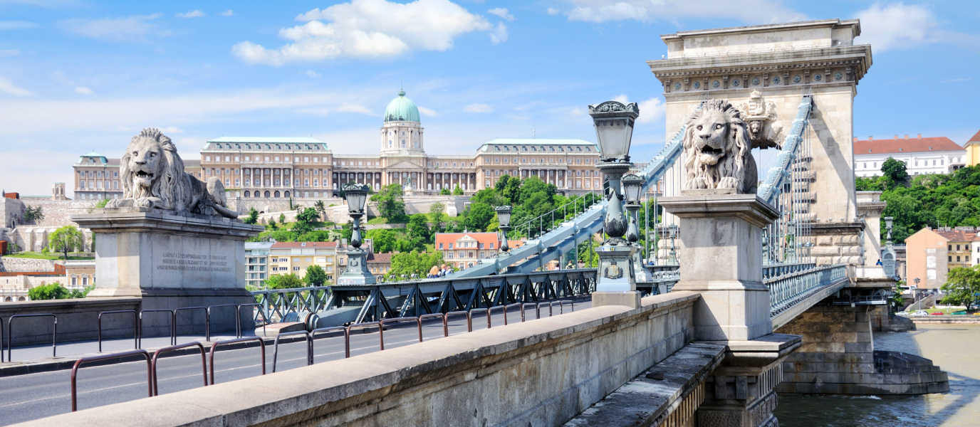 Budapest’s Chain Bridge: the most famous bridge across the Danube