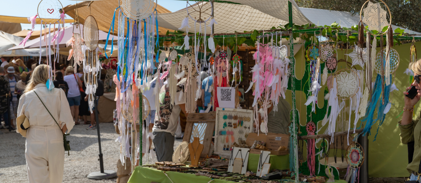 Mercadillo de las Dalias, conoce la Ibiza más hippie