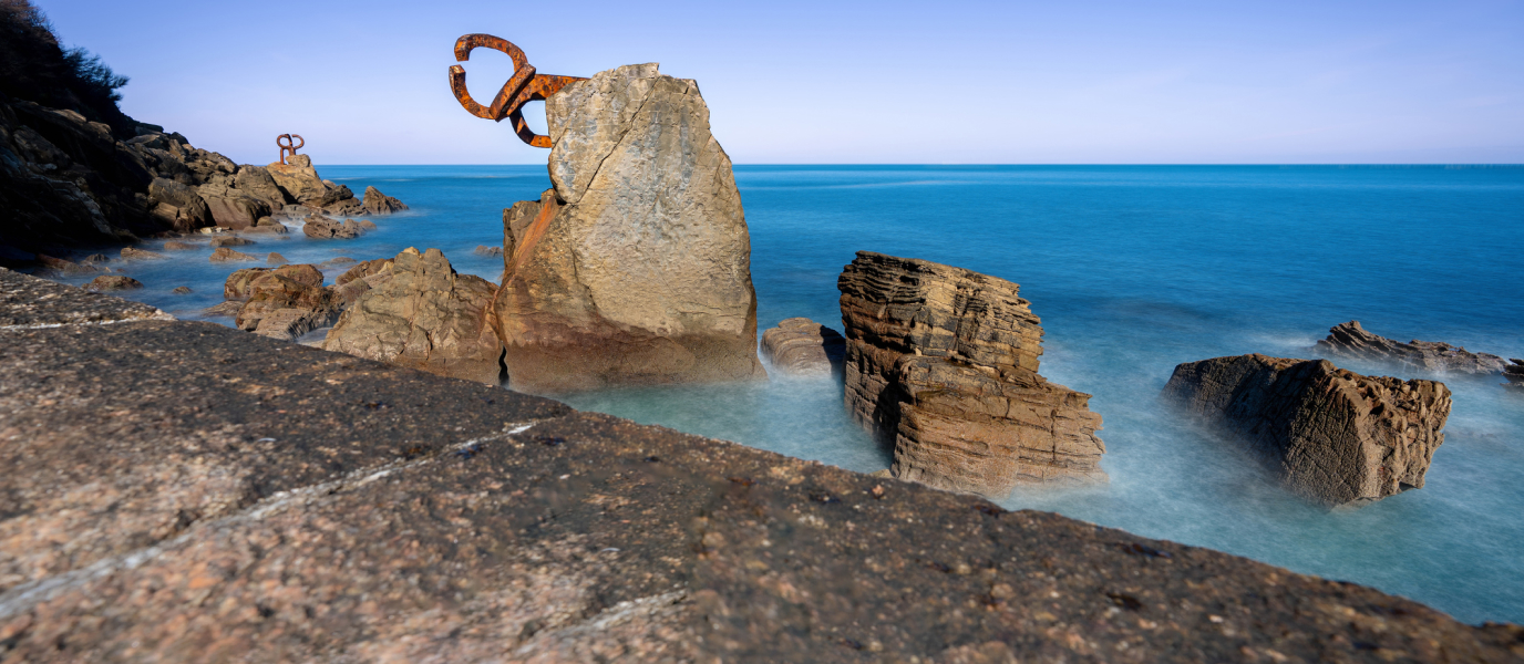 El Peine del Viento, poesía de acero en la roca