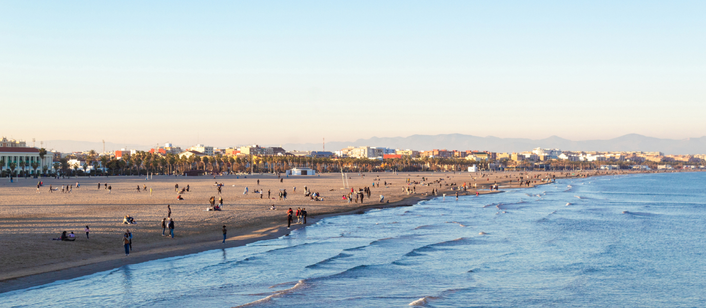 Playa de la Malvarrosa, estrella dorada de Valencia