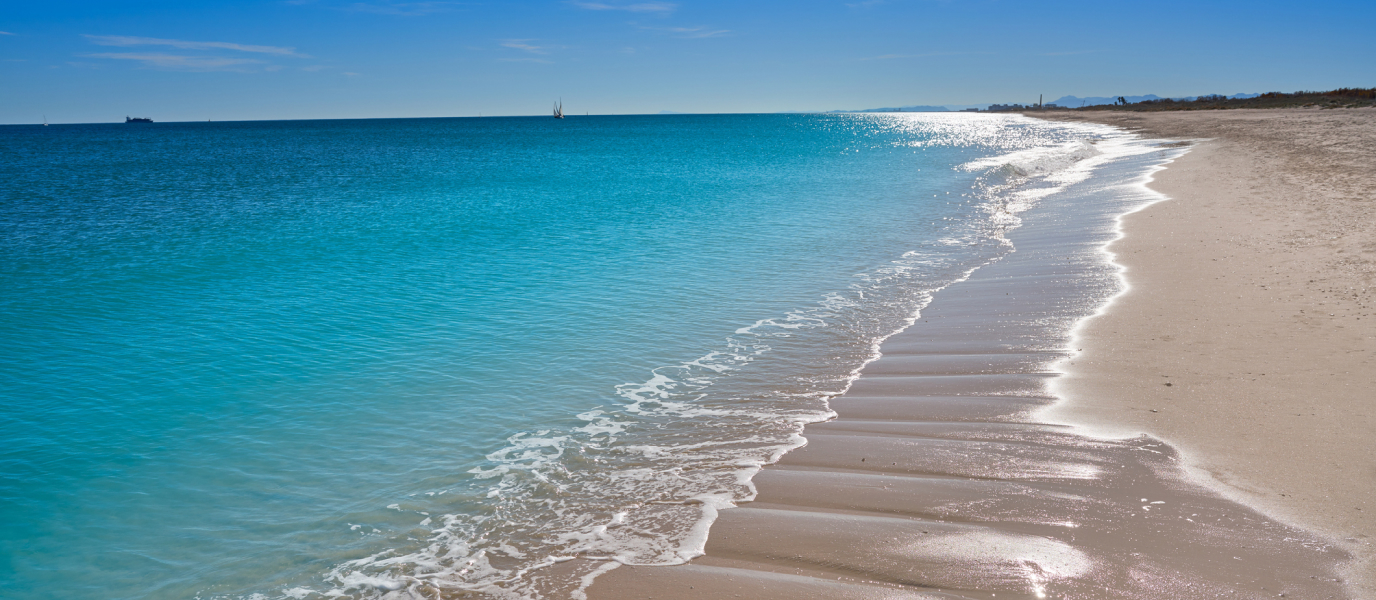 Playa de Pinedo, el arenal valenciano donde todos son bienvenidos