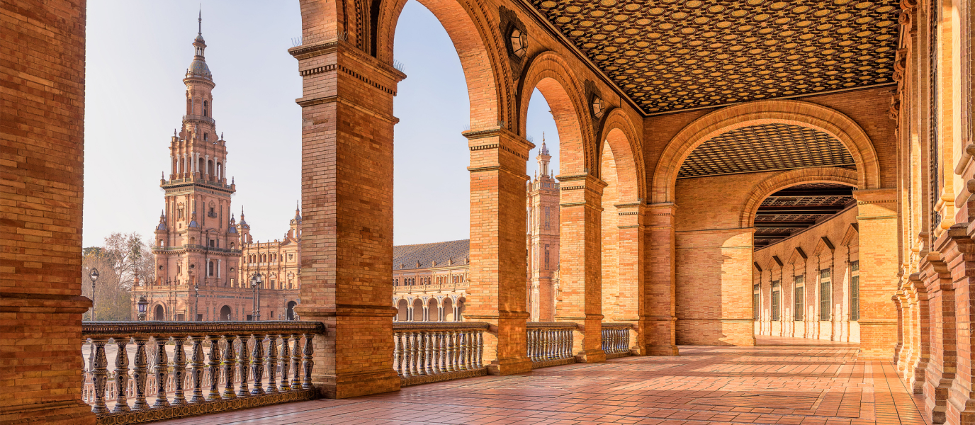 Plaza de España, Seville’s embrace to visitors