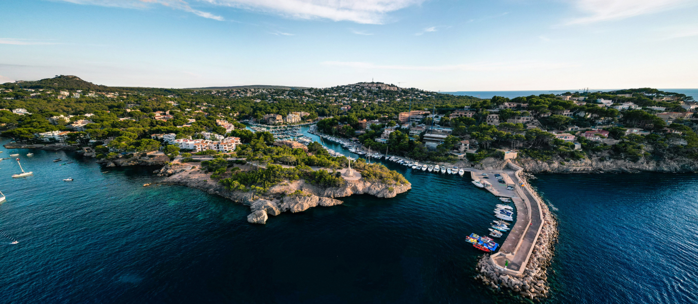 Santa Ponsa, belleza natural en la bahía de Calviá