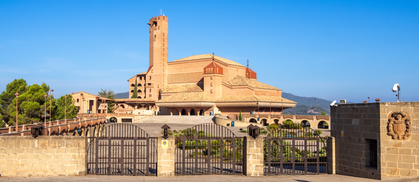 Santuario de Torreciudad: centro de peregrinaje aragonés