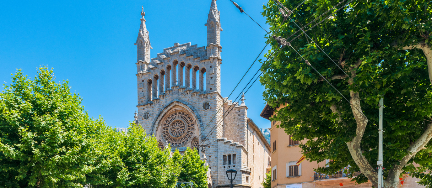 The Soller train, a journey back in time through the Tramontana mountain range