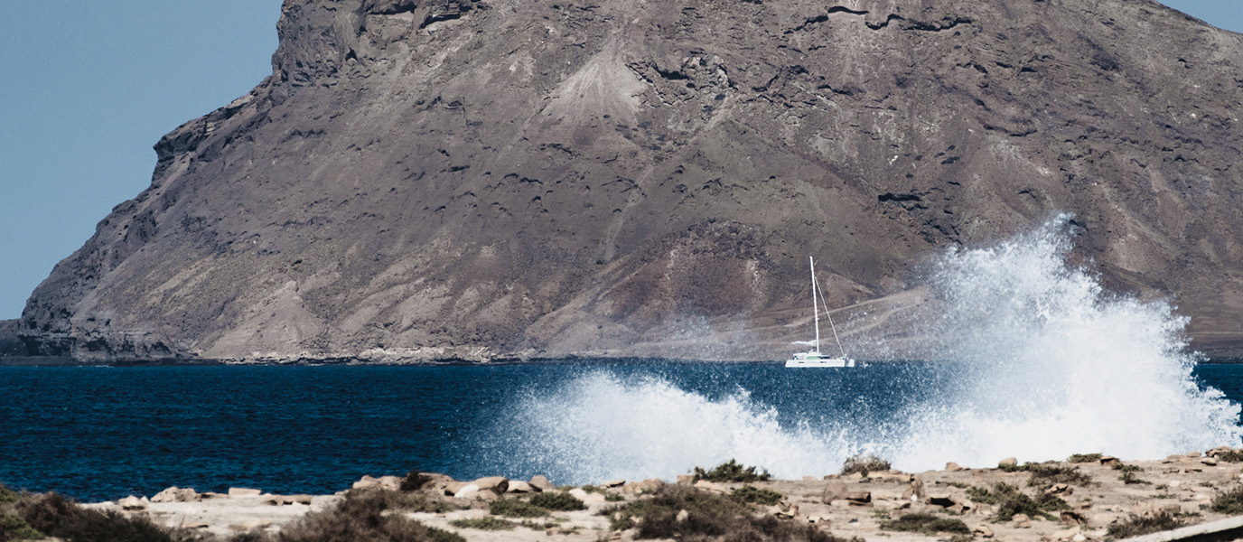 Aguas Belas, a lagoon surrounded by basalt rocks