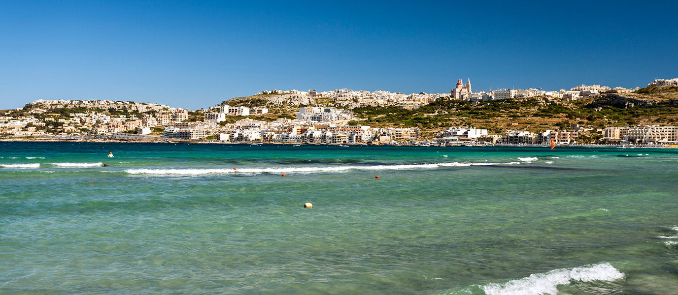 Ghadira Bay, la mejor playa para familias en Malta