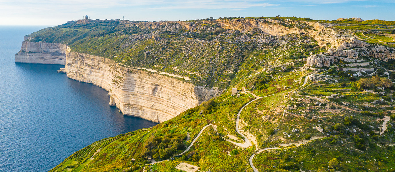 Acantilados de Dingli, vistas de vértigo y rutas de senderismo junto al Mediterráneo