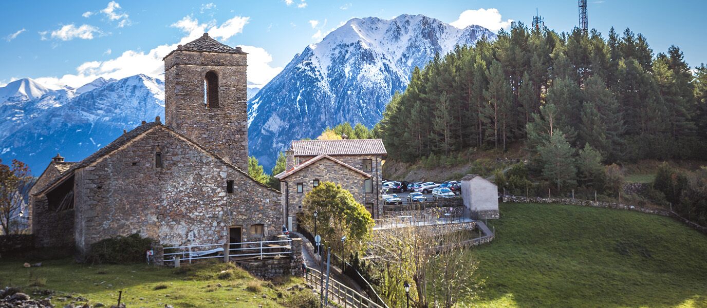 Ermitas de Tella, senderismo, paisajes increíbles y leyendas de brujería en los Pirineos de Huesca