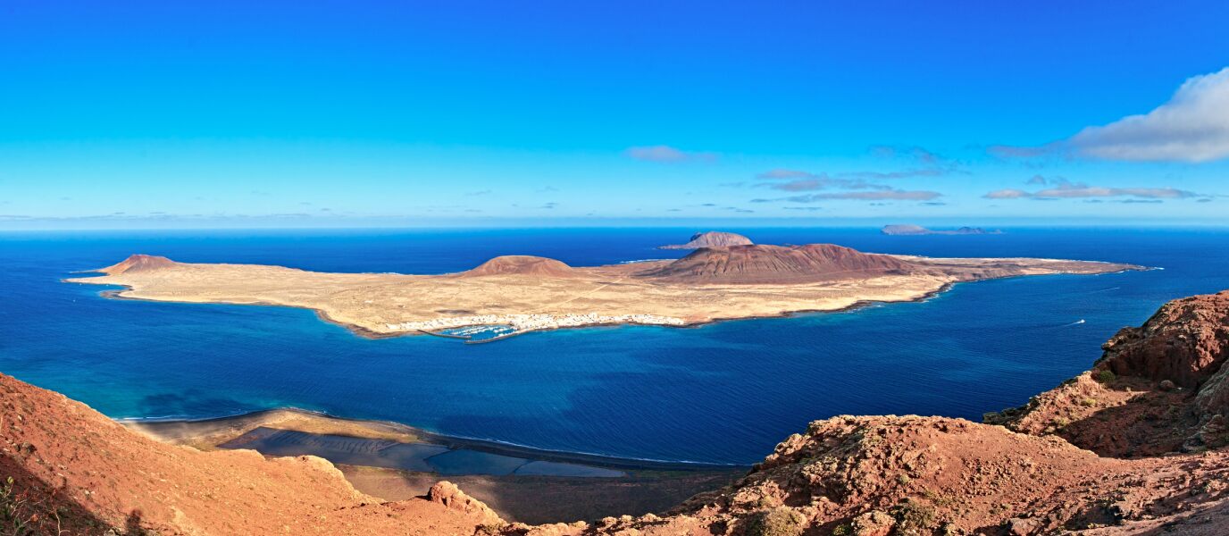 La Graciosa, the eighth Canary Island, forgotten by time... and tarmac