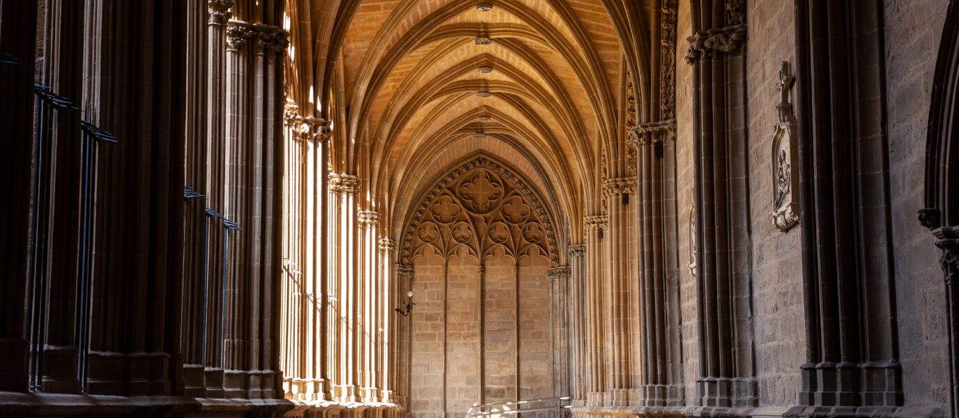 Pamplona Cathedral, Gothic architecture and pilgrims
