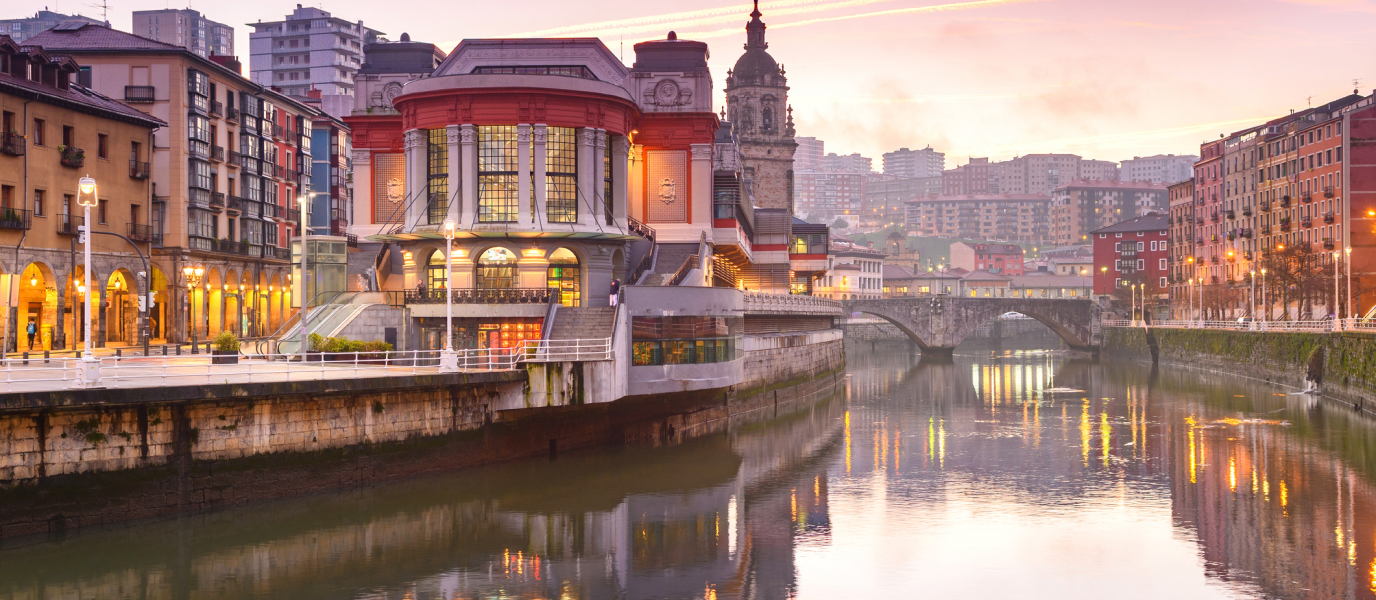 El Mercado de la Ribera, la mayor despensa de Bilbao