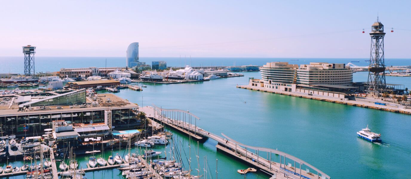 Port Vell: a must-do walk through Barcelona’s port with sea breeze included