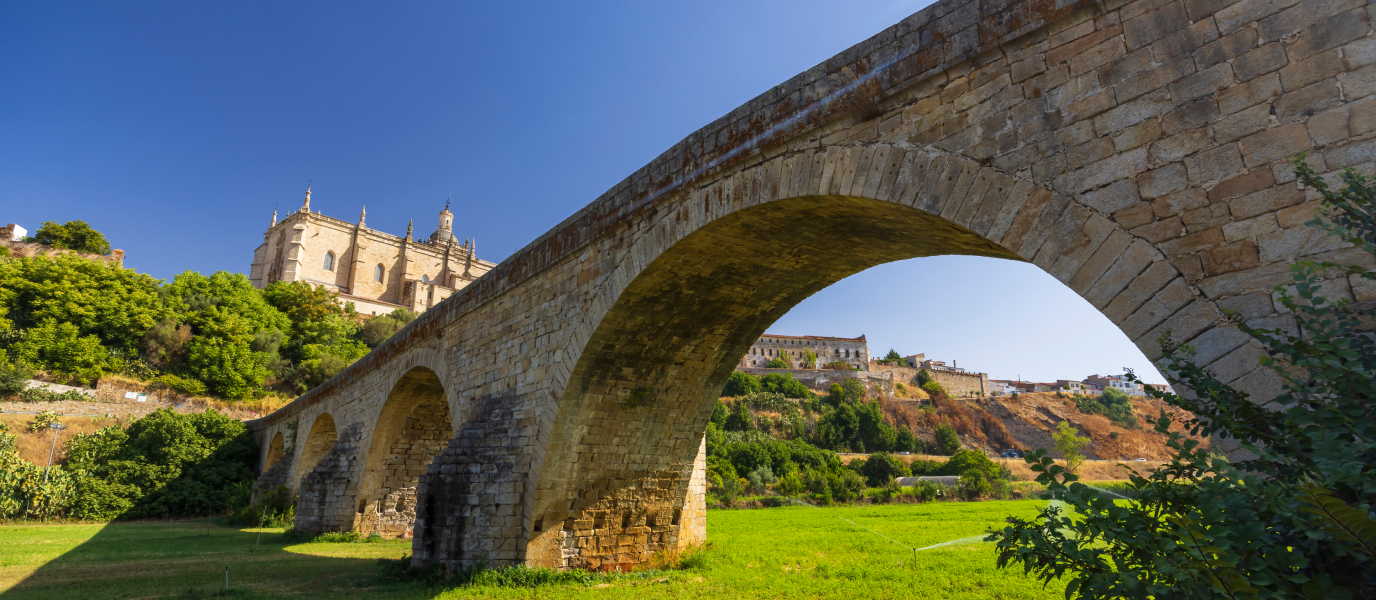 Qué ver en Coria, la ciudad que guarda el mantel de la última cena