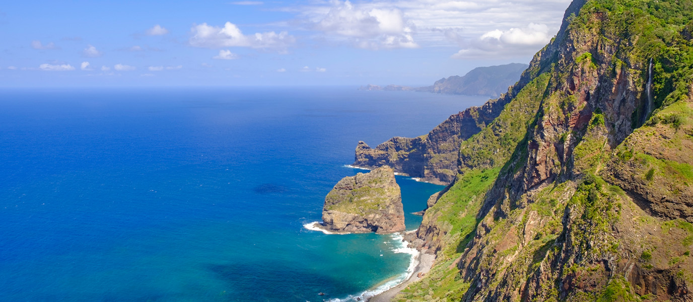 Rocha do Navio, el balcón de Madeira al océano Atlántico entre rocas